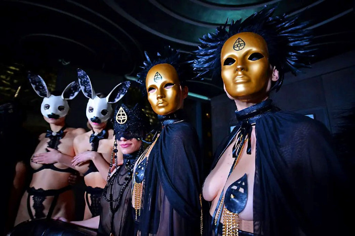 masked parties where the rich and beautiful try every kinky fantasy